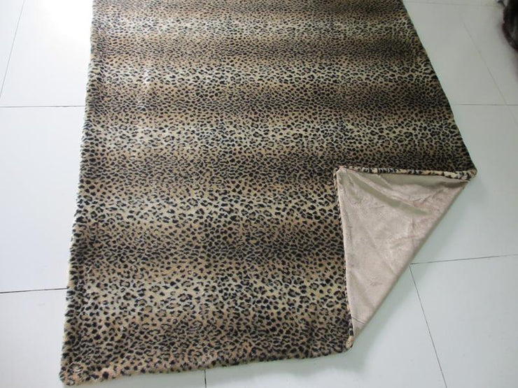 Leopard Teppe 180 cm